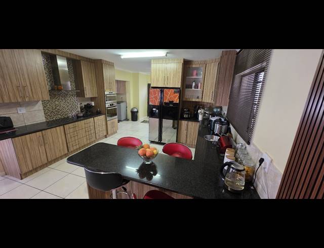 3 BEDROOM HOUSE FOR SALE IN SAFARI GARDENS